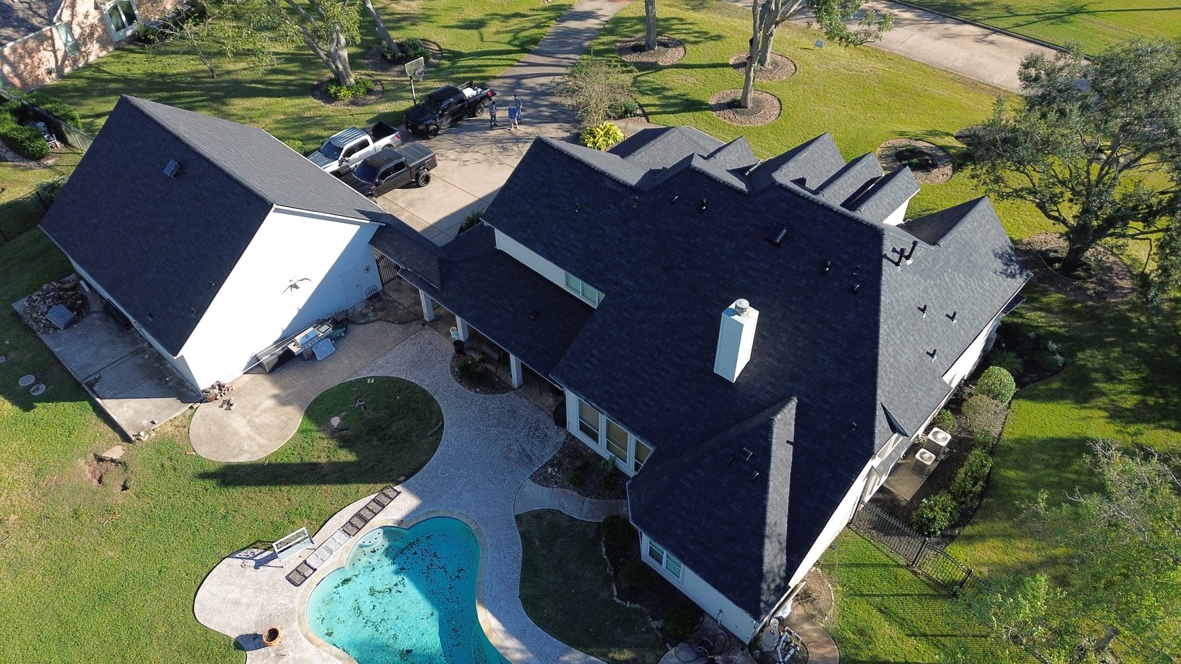 Owens Corning Duration shingles in Onyx Black, full reroof