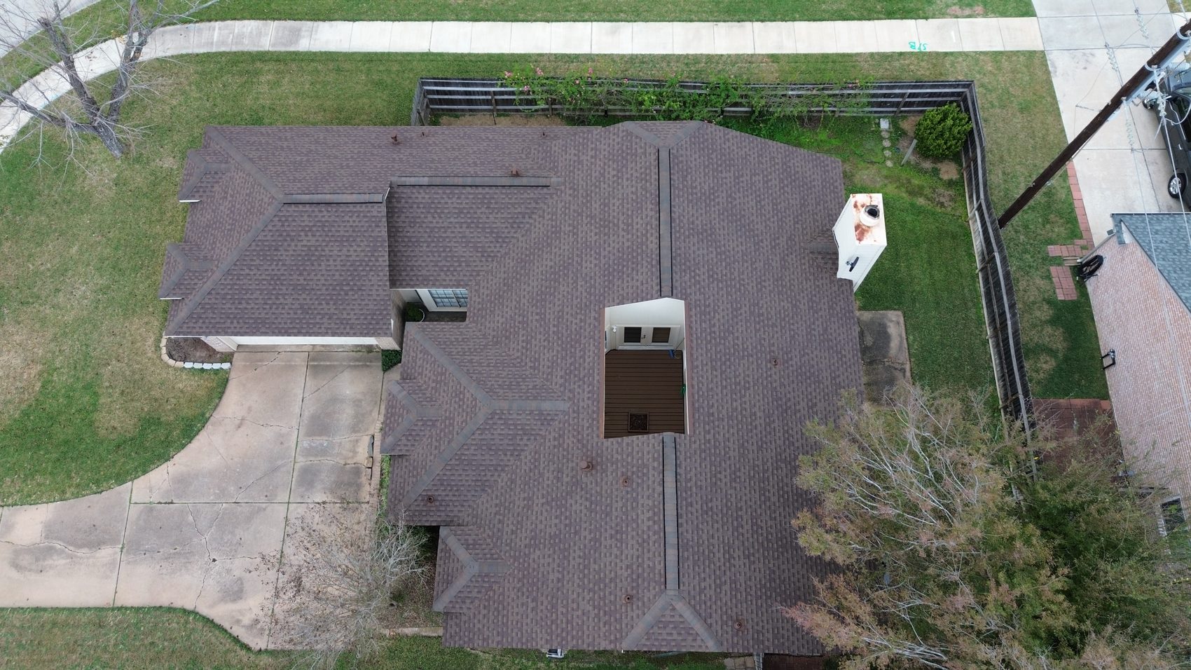 Full asphalt shingle roof replacement in Sugar Land, Texas